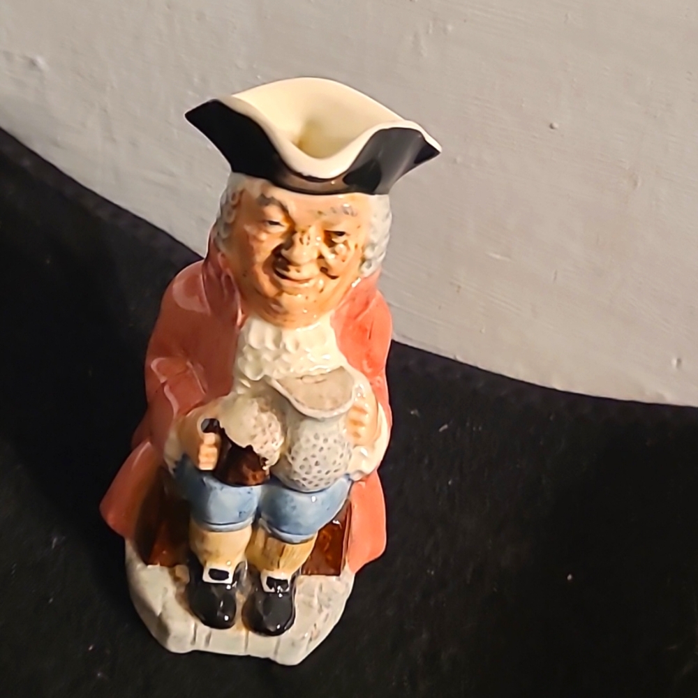 Kelsboro Ware Creamer